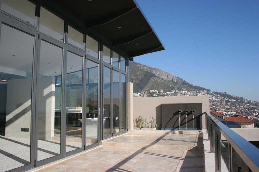 4 Bedroom Property for Sale in Sea Point Western Cape